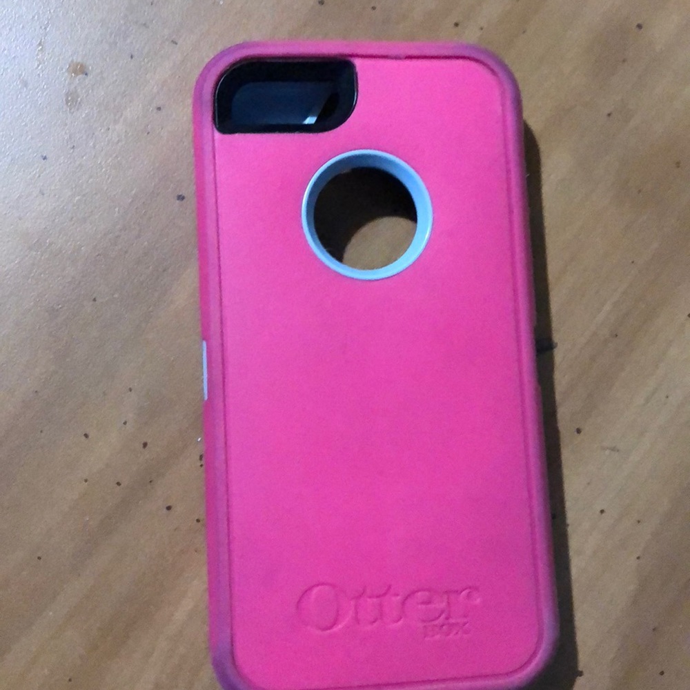 Otter box iPhone 5s case